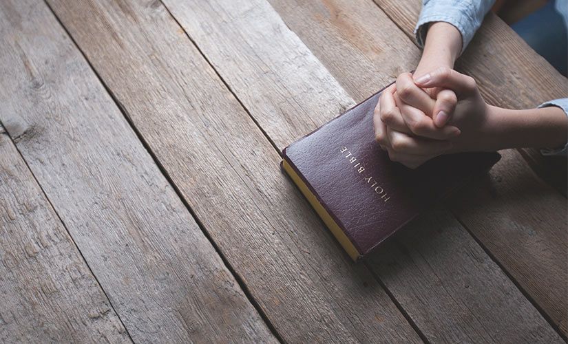 How to Pray Before You Read the Bible 