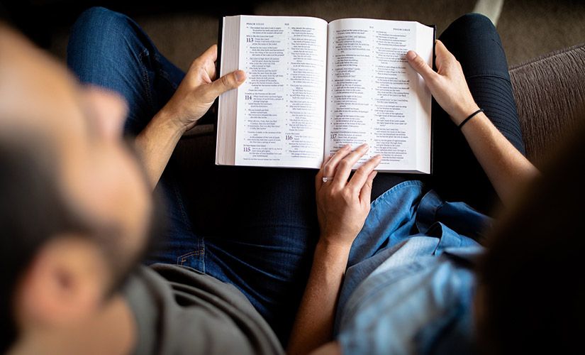 Cómo hablar con personas que no creen en la Biblia